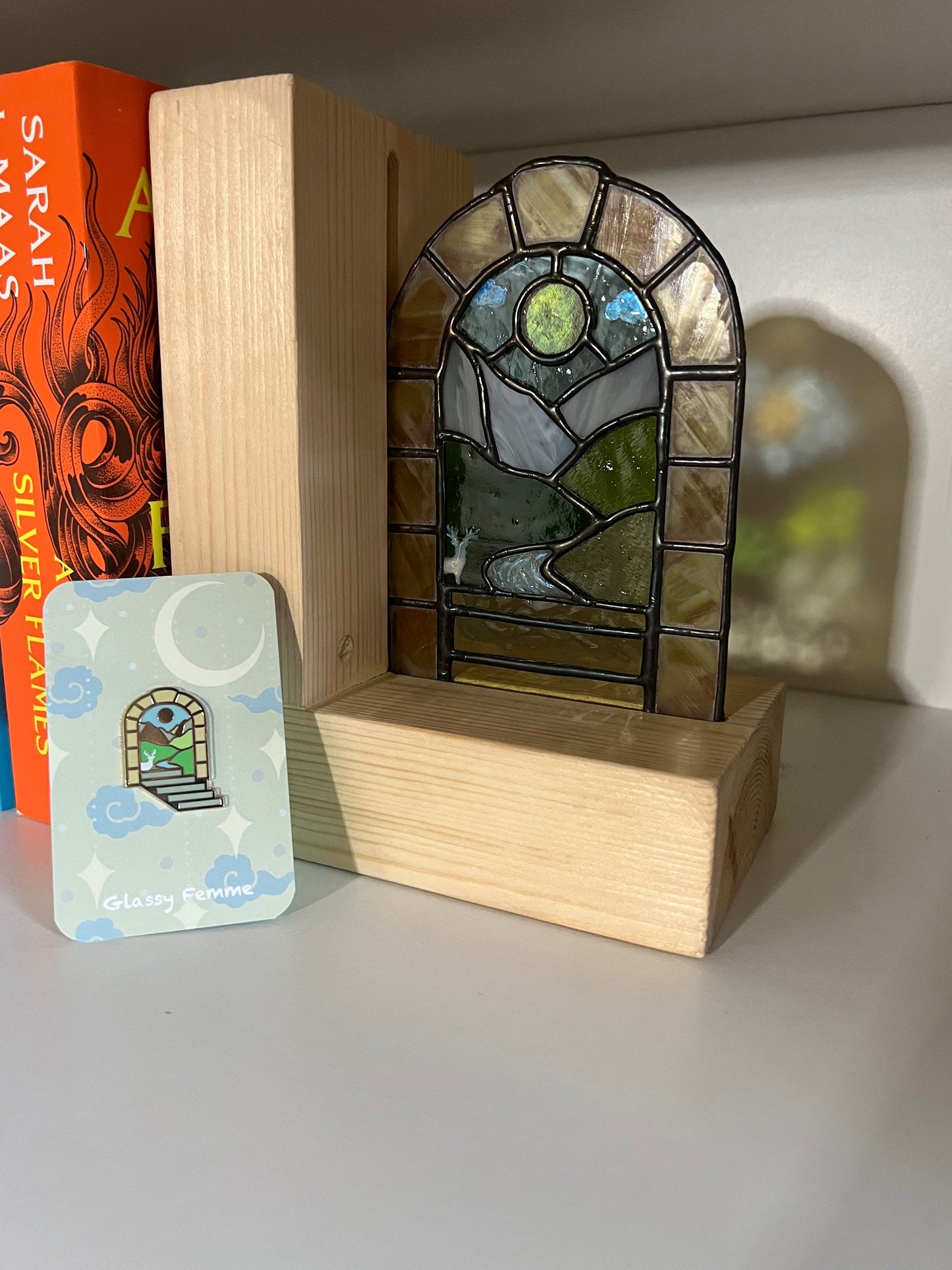 Officially Licensed Terrasen archway Pin - A Throne of Glass inspired hard enamel pin