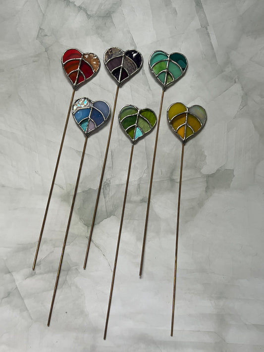 Leafy Love Mini - stylised heart shaped monstera suncatcher Planter Cane
